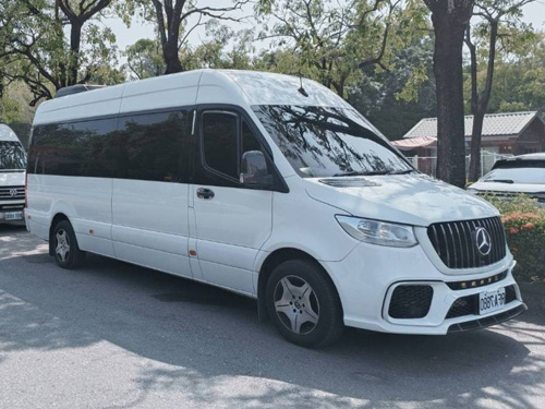 新款賓士保母車 8人座-陸地頭等艙電動座椅